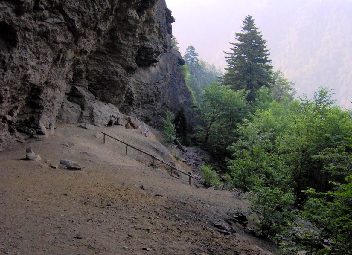 Alum Cave Bluffs trail Smoky Mountains