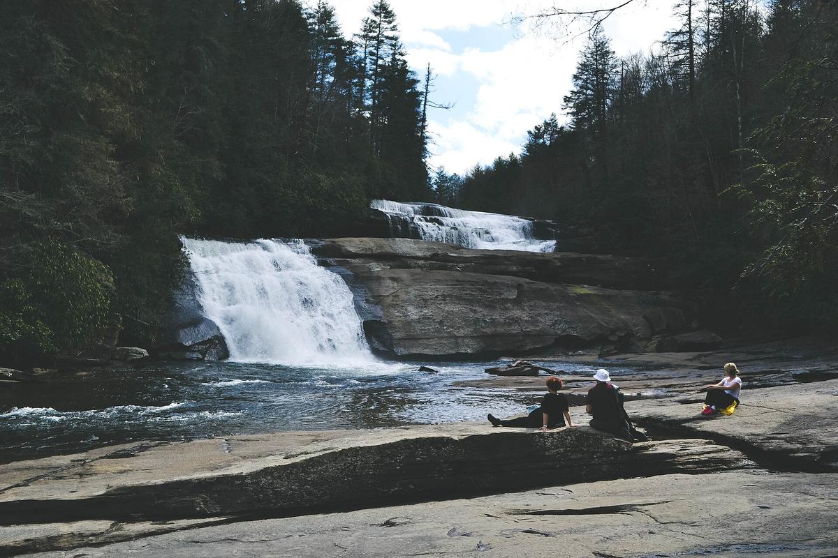 waterfall hike North Carolina